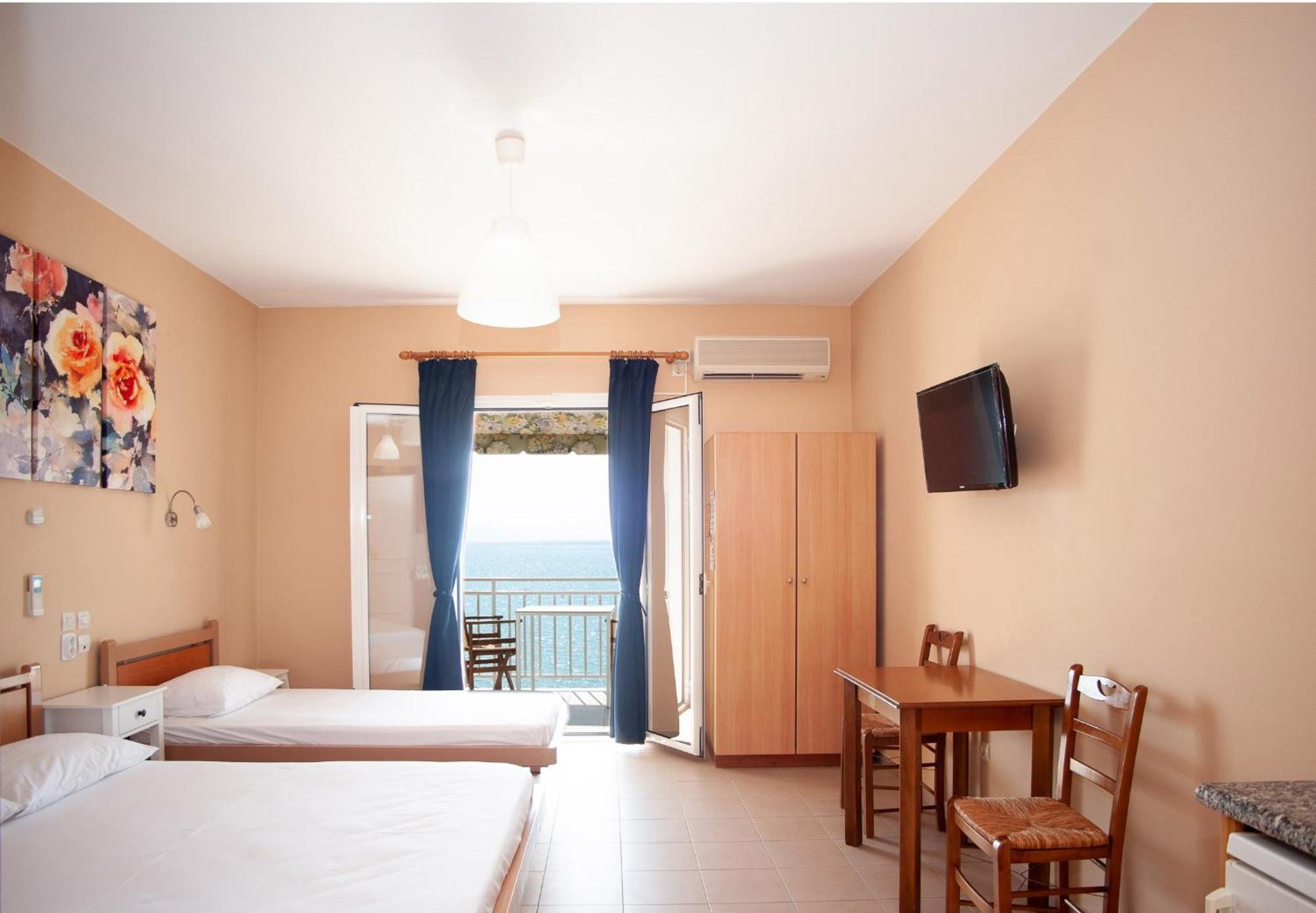 Rosa'S Beach Studios Lurdáta Kültér fotó