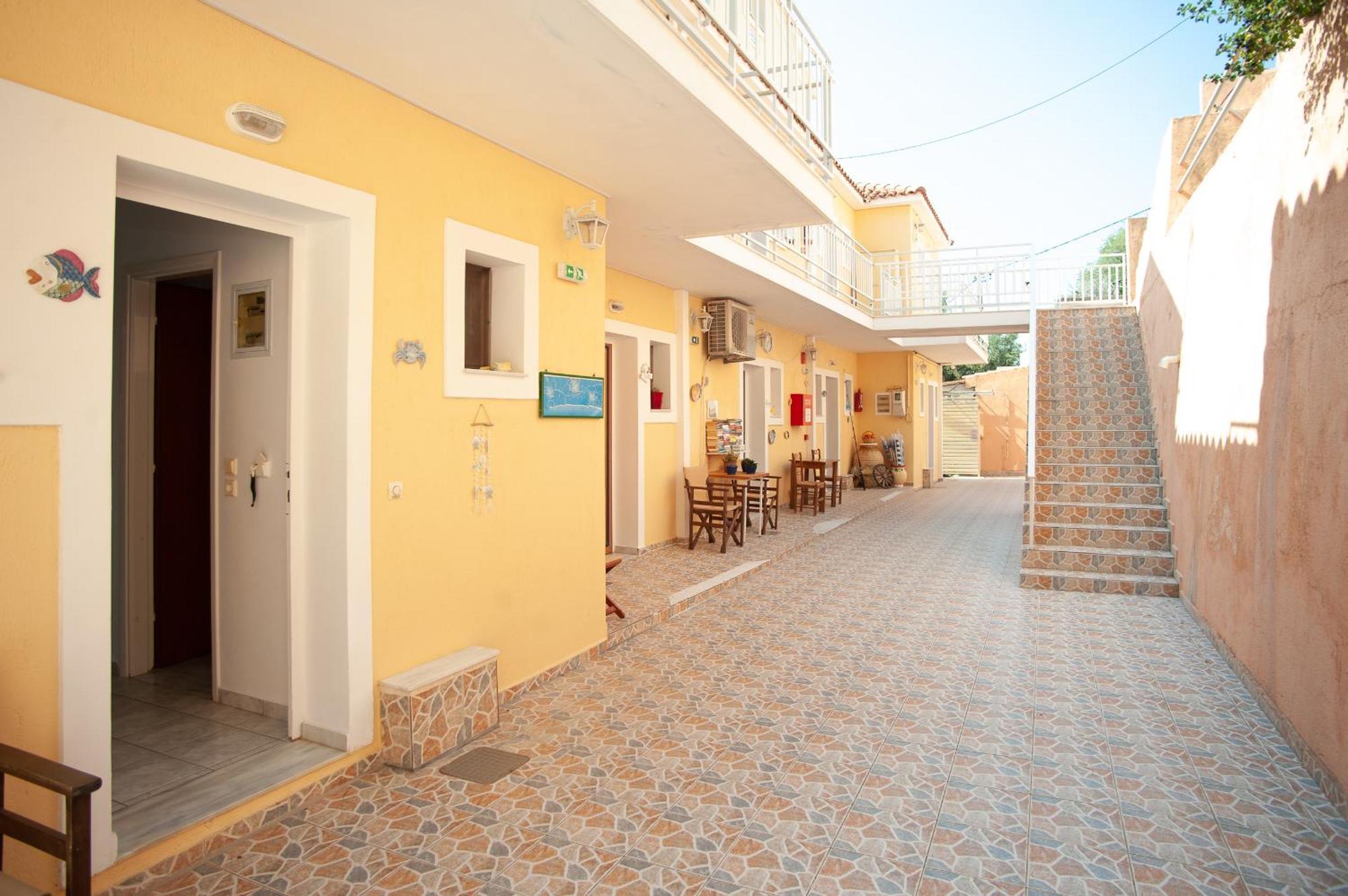 Rosa'S Beach Studios Lurdáta Kültér fotó